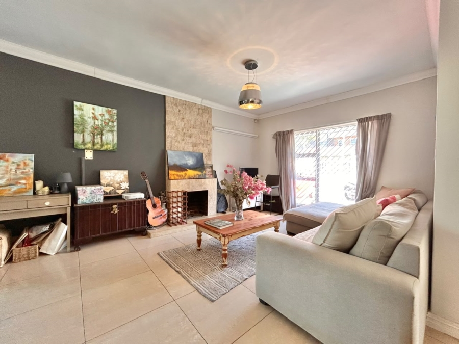To Let 4 Bedroom Property for Rent in Plumstead Western Cape